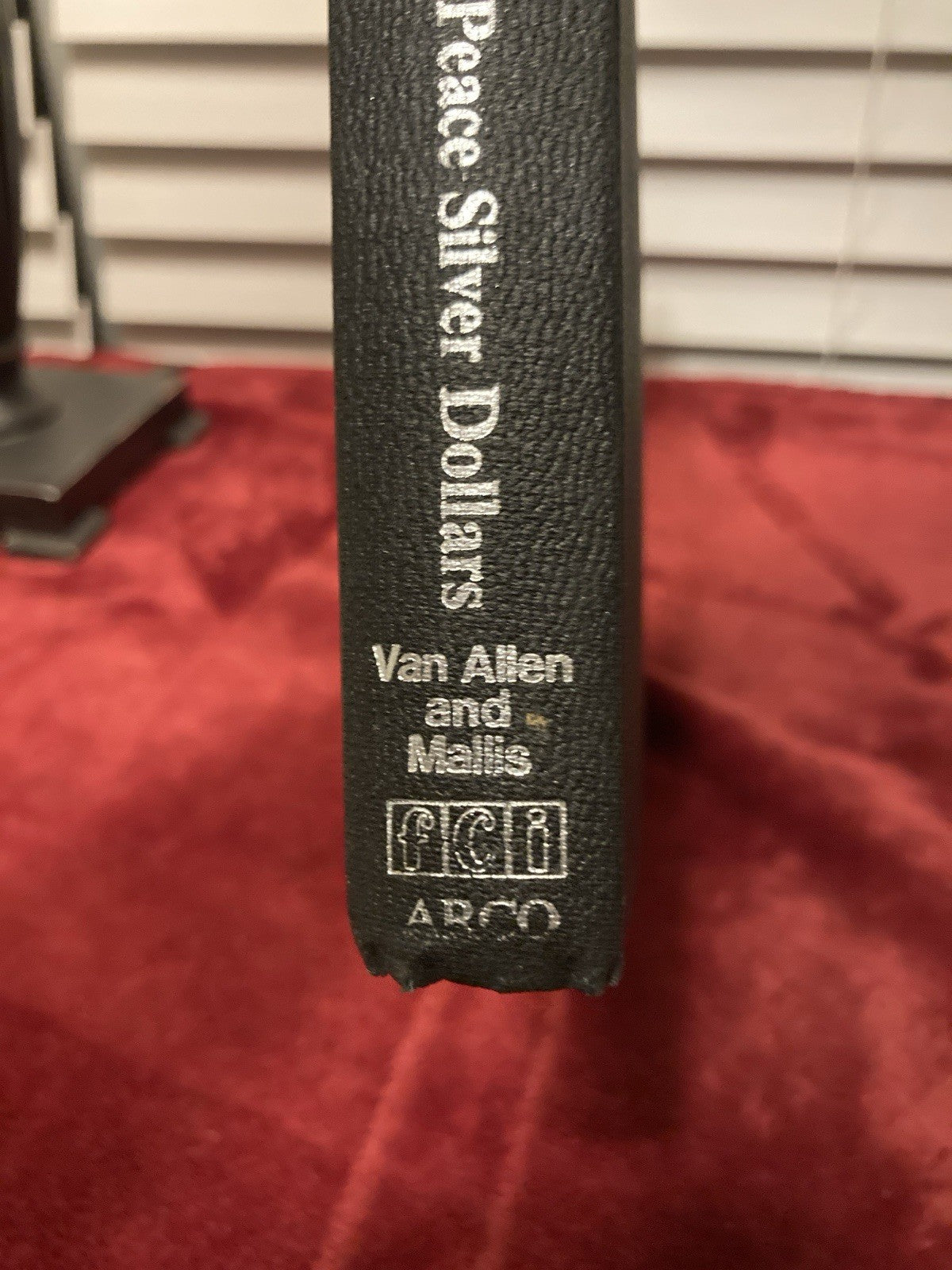 Catalogue & Encyclopedia of U.S. Morgan & Peace Silver Dollars 1976 Error Guide