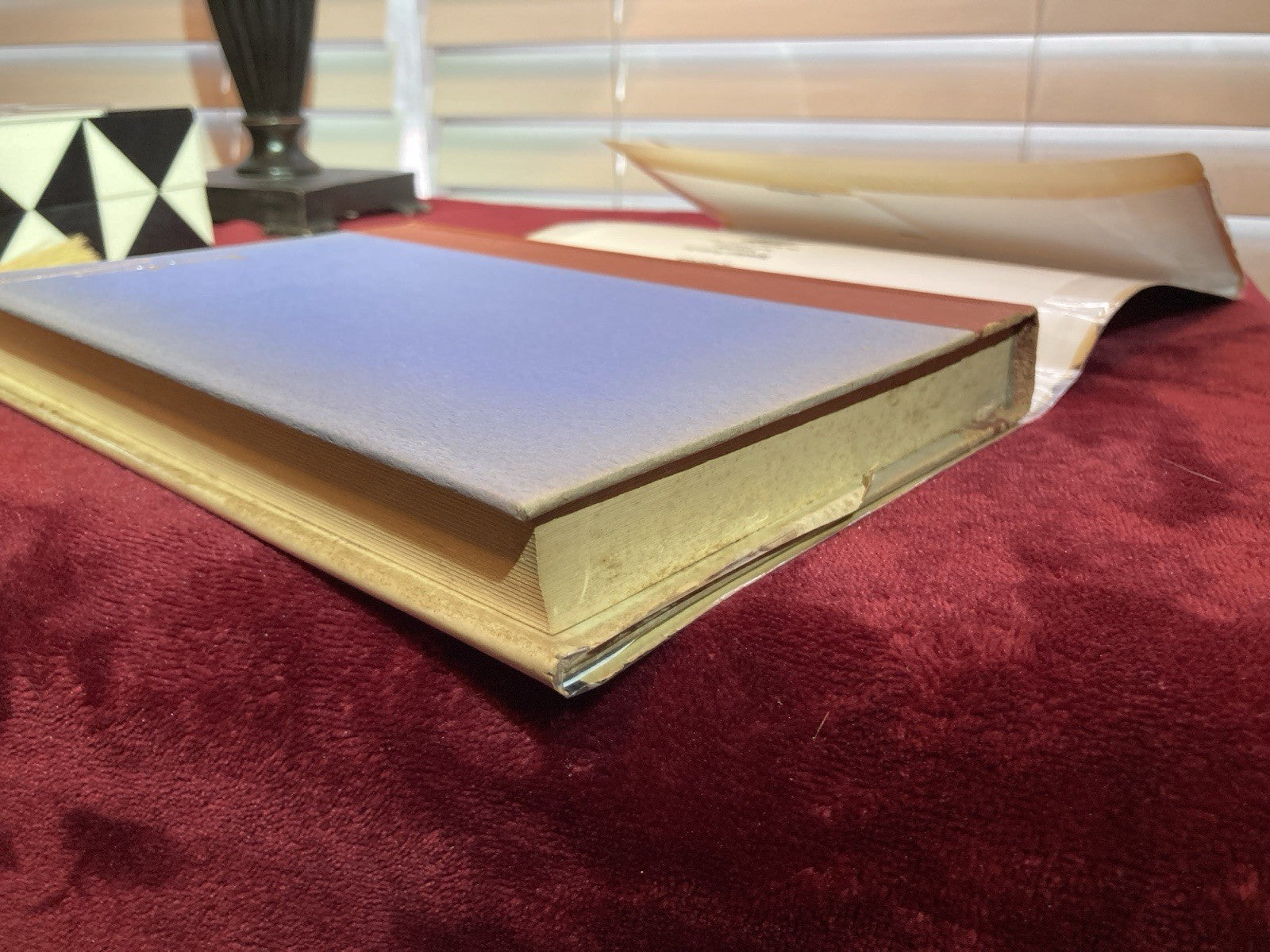 Donald Seaman "The Bomb That Could Lip-Read" 1974 First Edition HC