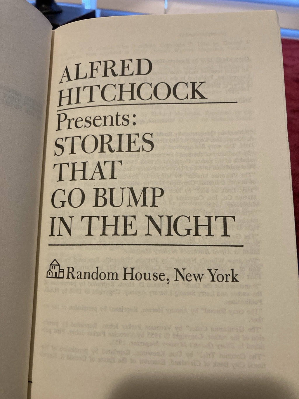 Alfred Hitchcock Stories That Go Bump in the Night Book Club Edition 1977 HC