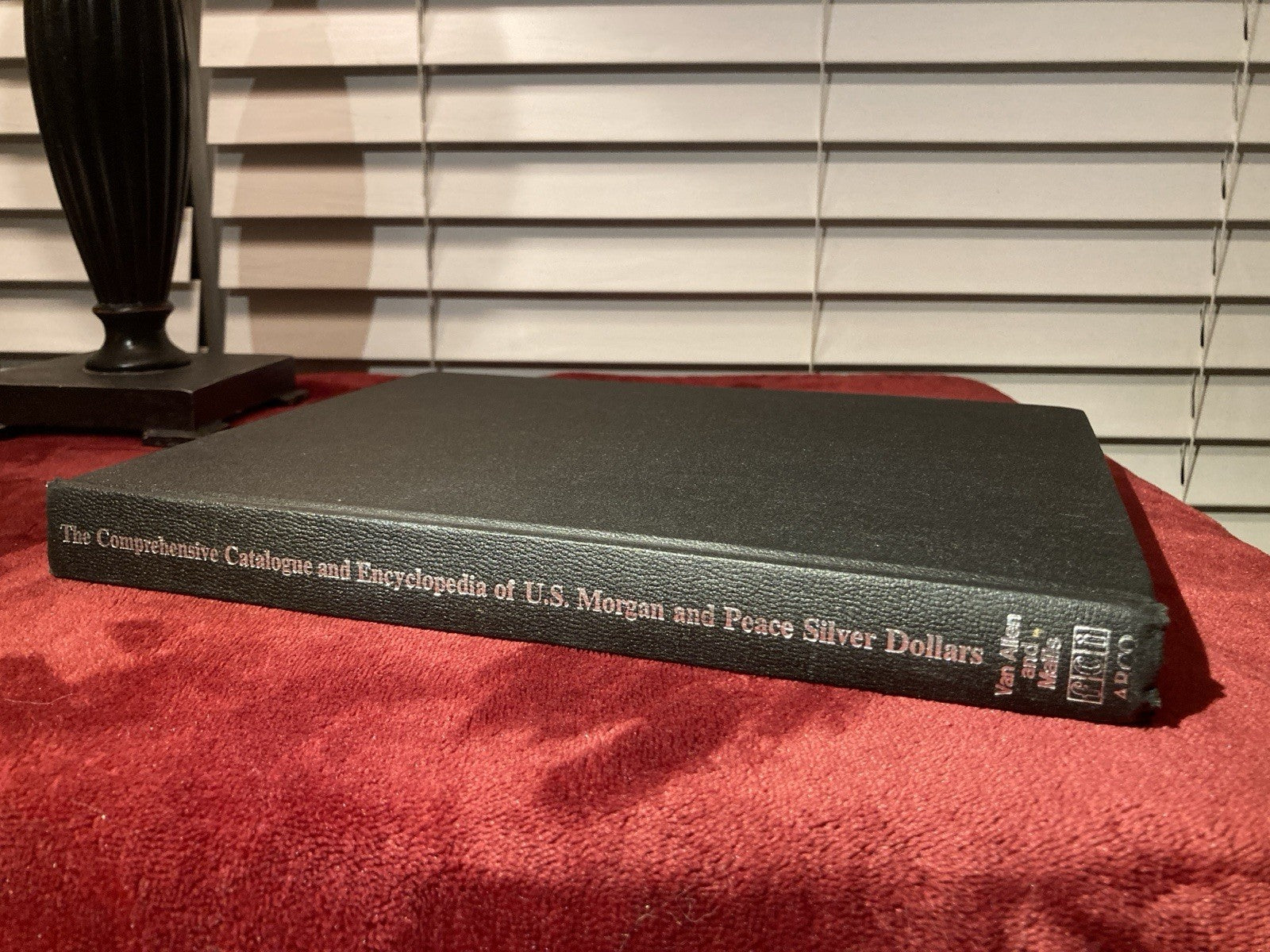 Catalogue & Encyclopedia of U.S. Morgan & Peace Silver Dollars 1976 Error Guide